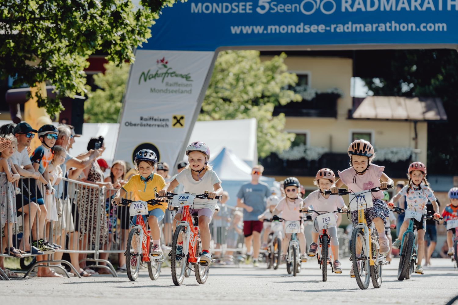 20062026_kinderradrennen_mondsee_cstahrlsebastian_244.jpg