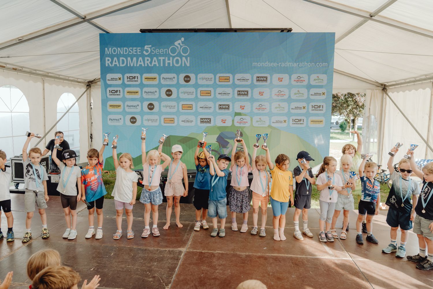 20062026_kinderradrennen_mondsee_cstahrlsebastian_371.jpg